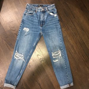 ZARA DISTRESSED BOYFRIEND JEANS